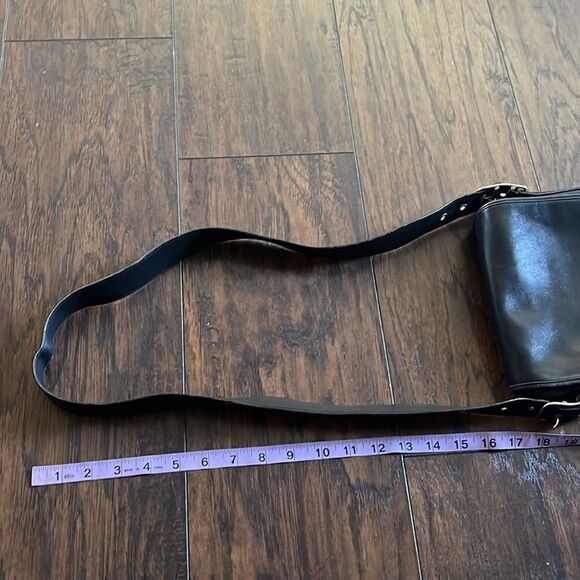 VTG Coach Legacy Leather Black 9335 Slim Flap Crossbody Madeline Costa Rica EUC - Picture 11 of 11
